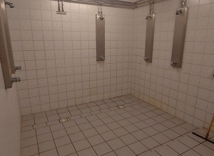 Neue Duschen für sauberen Fussball