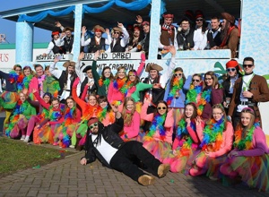 Video - Karnevalswagenrestaurierung für den Kinderkarneval