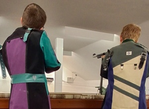 Neue Kleidung für die Jugend