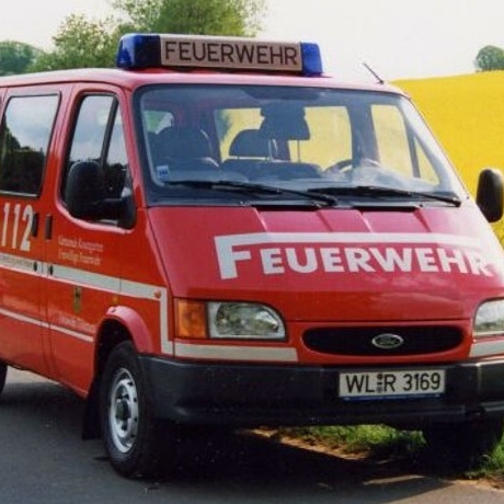 Neuer Feuerwehr-Mannschaftstransportwagen