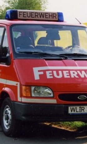 Neuer Feuerwehr-Mannschaftstransportwagen
