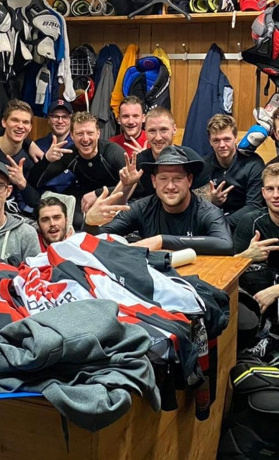 Eishockey Ausrüstung für unsere Spieler