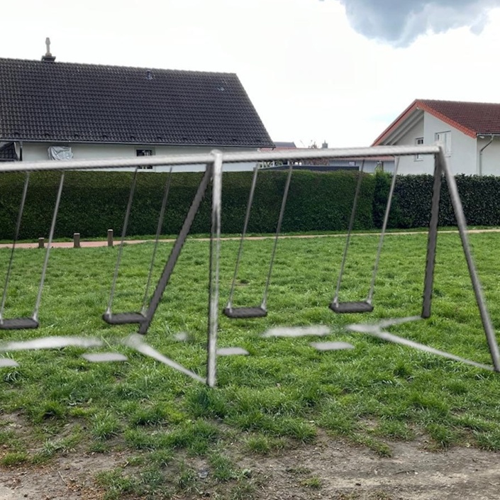 Wir bringen Schwung auf den Schulhof – Schaukeln für die KGS Mondorf