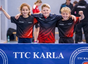Ein Verein - viele Teams: Neue Trikots für den TTC Karla