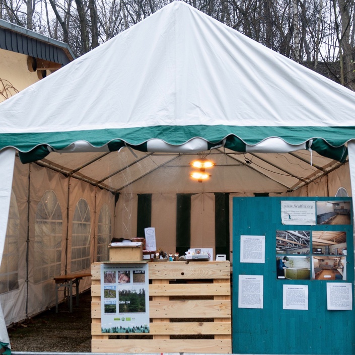 Ersatz für zerstörtes Zelt