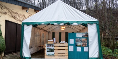 Ersatz für zerstörtes Zelt