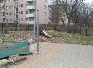 Balancierbrücke für die Kinder der AWO-Krippe