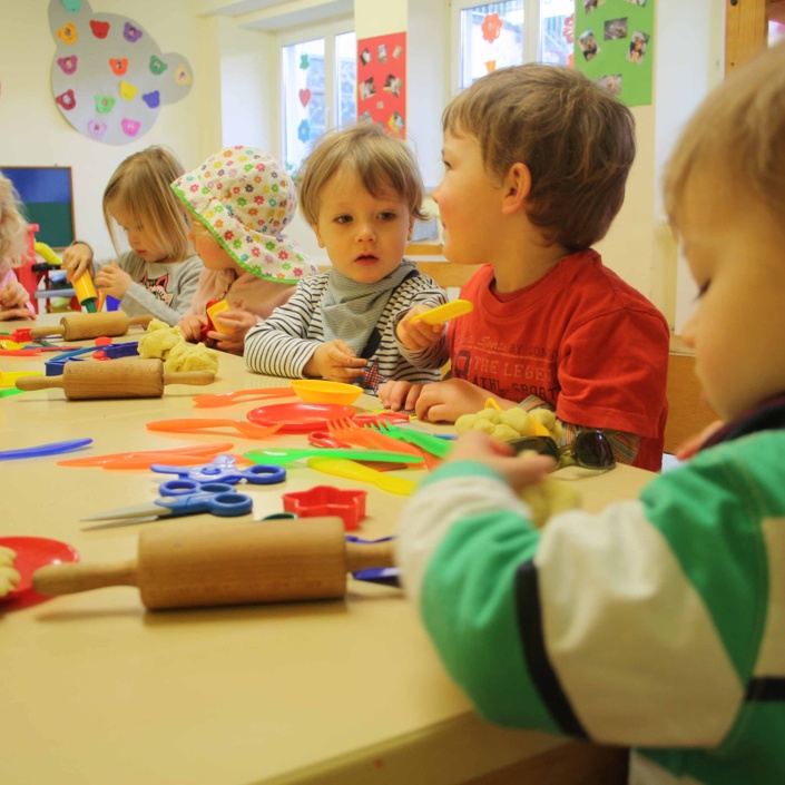 Mobiliar und Spielzeug für Kolping MiniClub Köln-Dellbrück e.V. 