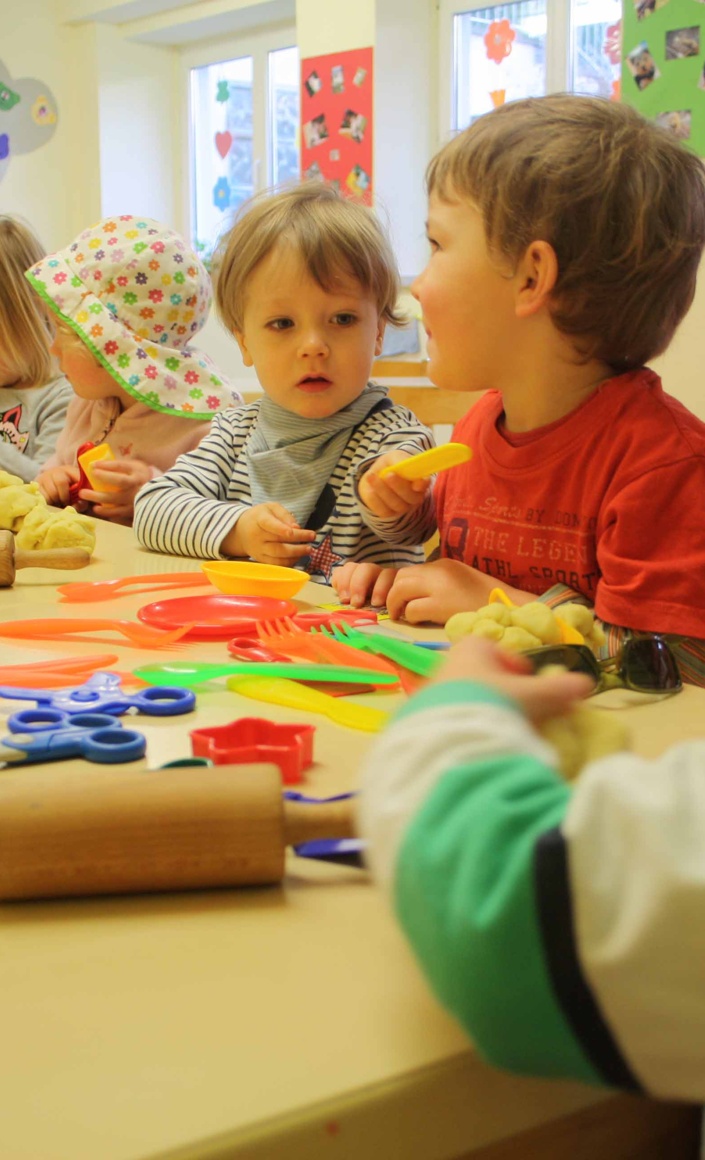 Mobiliar und Spielzeug für Kolping MiniClub Köln-Dellbrück e.V. 