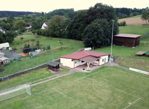 Neue Tische und Stühle für das Vereinsheim