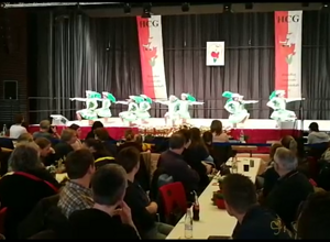 Neue Gardekostüme für die Mädels und Jungs der DJK GW Appeldorn