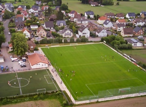Beleuchtungsanlage Klein-Kunstrasen-Sportplatz