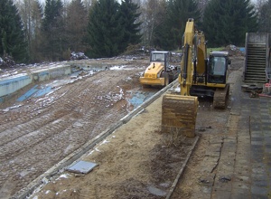 Neue Beckenfolie für das Naturbad Menne