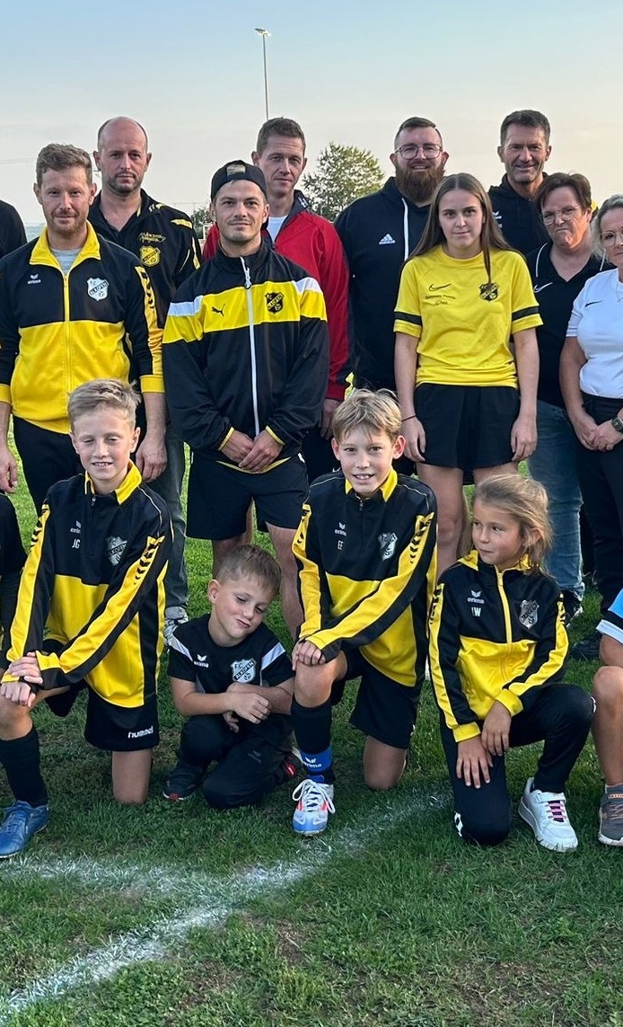 FC Alkofen neues Vereinsoutfit