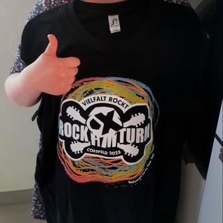Shirt VIELFALT ROCKT by TIMO