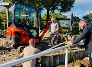 Buddeln, Schaukeln, Klettern - Sand für den Spielplatz Midlicher Bach
