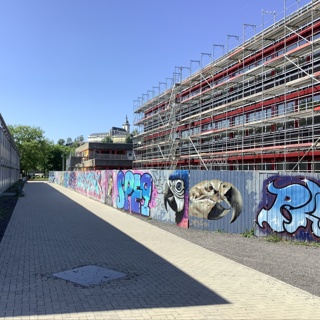 Kennenlernen unserer Schule und Kunstwerk