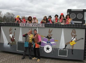 Vereinsfreizeitkleidung für die Sandhasenfamilie