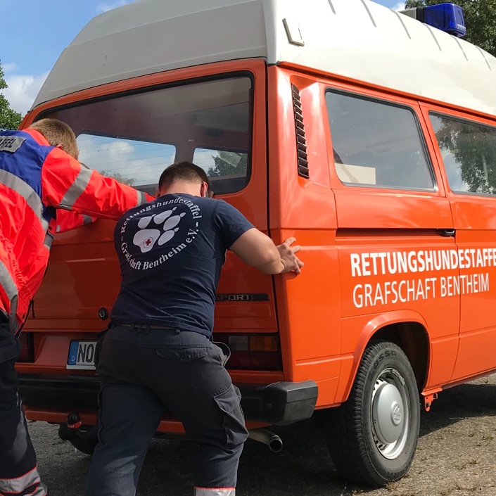 Einsatzwagen Rettungshundestaffel