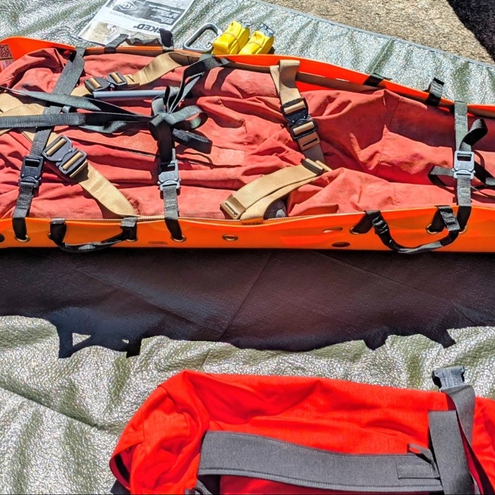 Rettungstrage für die Höhlenrettung