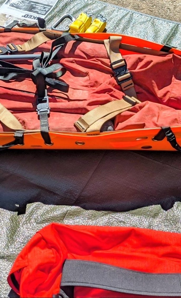 Rettungstrage für die Höhlenrettung