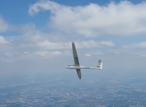 Volksbank: Neulackierung Hochleistungssegelflugzeug