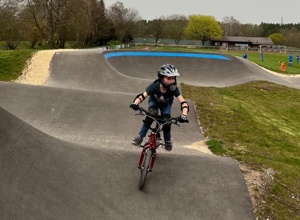 Pumptrackanlage des TV Straßdorf