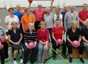 Volksbank: Sportgeräte für die Turnabteilung