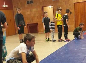 Jugendtrainingsanzüge