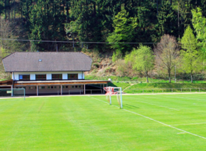 Terrasse am Sportgelände der Sportfreunde Obersimonswald
