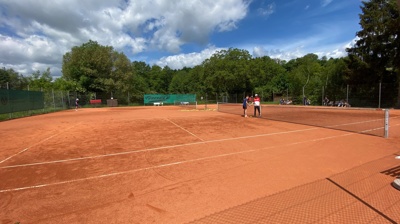Anschaffung einer Ballmaschine für das Jugend- und Erwachsenentraining