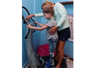 Delphin Therapie für Jonas aus Tandern