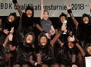 Gemeinsam mit dem Bus zu Tanzturnieren