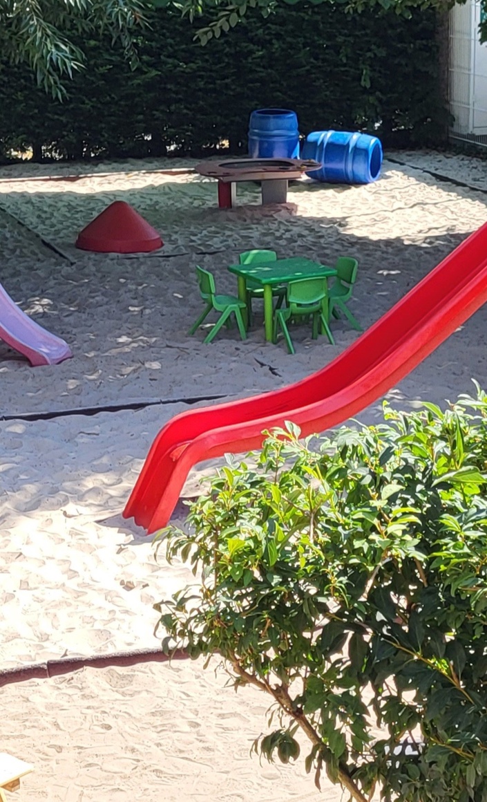 Renovierung u. Umgestaltung der Gruppenräume für die Kita Little Foot