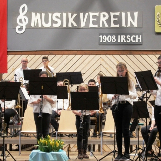 Neue Polo-Shirts für den Musikverein Irsch