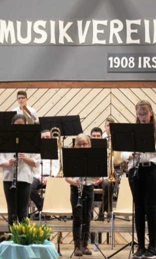 Neue Polo-Shirts für den Musikverein Irsch