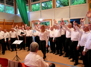Neues Outfit für die Chorsänger