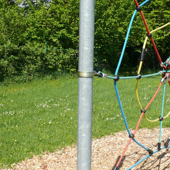 Barrierefreie Station für den WaldWissenSpielplatz Eschers