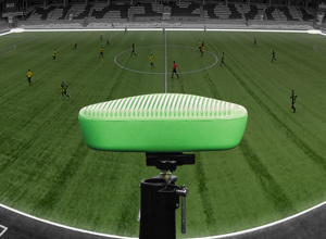 Kamera mit Stativ zum Filmen und Analysieren der Spiele
