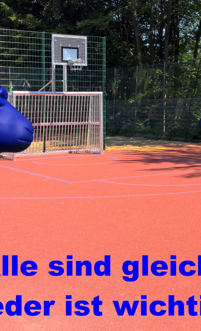 Määäh..nsch, ist das ein toller Schulhof