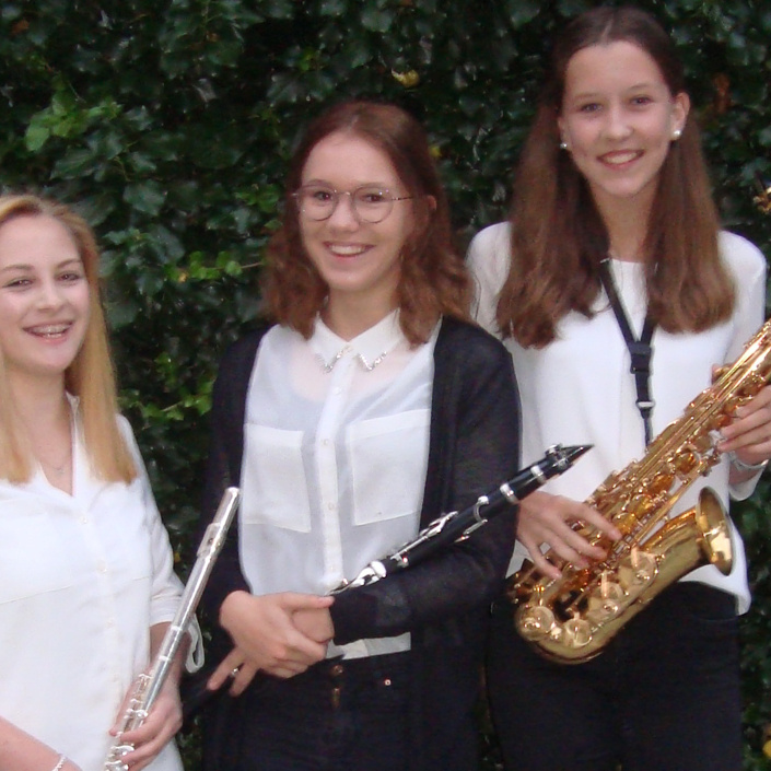 Neue Tracht für Jungmusikanten