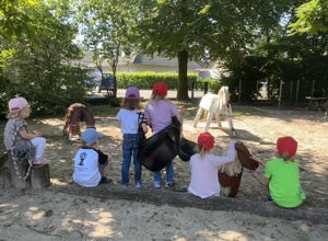 Holzpferde für den St. Johannes Kindergarten Heek