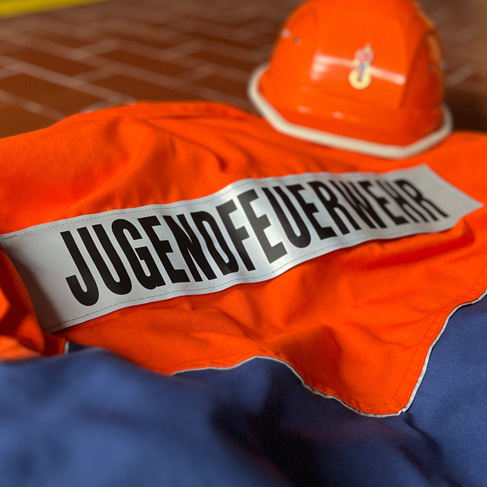 Volksbank Hameln-Stadthagen: Zelt für Jugend- und Kinderfeuerwehr