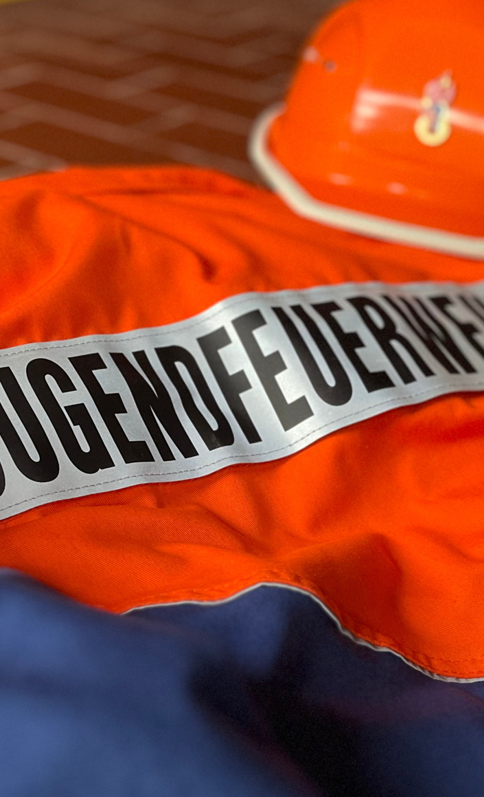 Volksbank Hameln-Stadthagen: Zelt für Jugend- und Kinderfeuerwehr