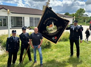Restaurierung der Vereinsfahne der FFW Niederhofen e.V.
