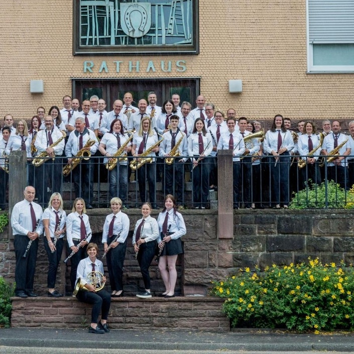 Neue Uniformen zum 100 jährigen Jubiläum