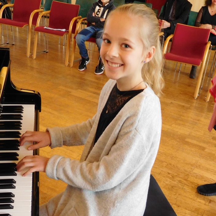 Flügel für die Musikschule