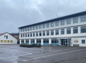 Neugestaltung Schulhof Marxheim: mehr Grün, mehr Lernen