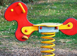 Spielplatz & Obstgarten für die Kita Alflen