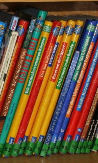 Lesebereich mit offener Bücherei im Kindergarten